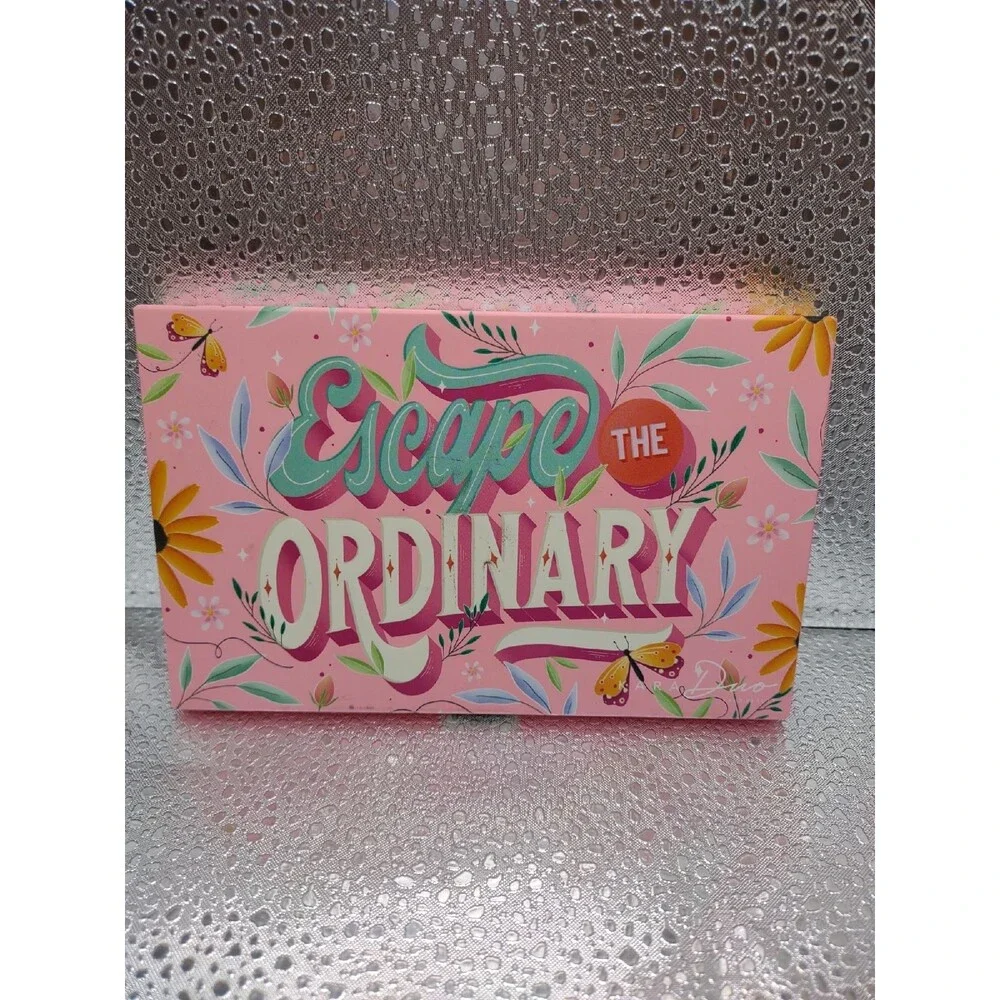 Kara Beauty Escape The Ordinary Palette